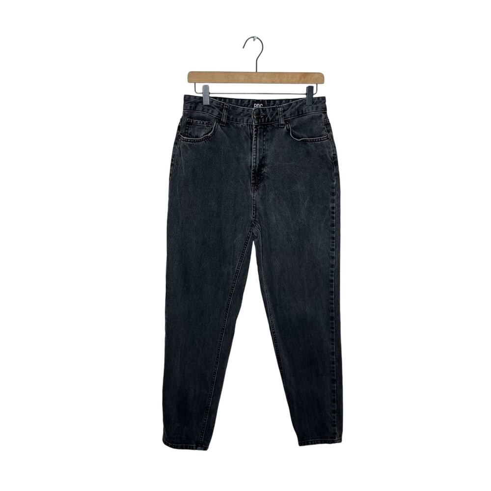 BDG Mom High-Rise Jeans Black Size 29